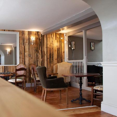 The Kings Arms Hotel マルムズベリー エクステリア 写真