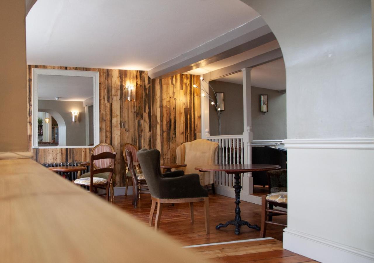 The Kings Arms Hotel マルムズベリー エクステリア 写真